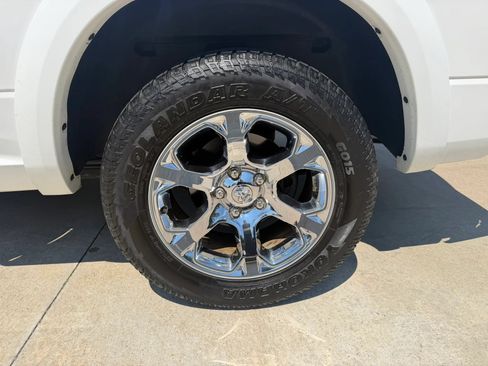 Used 2018 RAM 1500 Laramie w/ Convenience Group AWD/4WD image 77