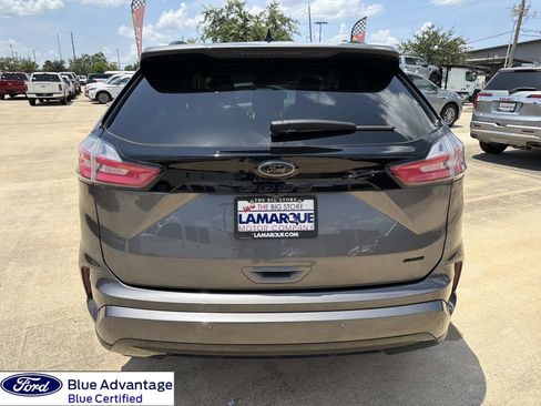 Used 2022 Ford Edge SE w/ Black Appearance Package AWD/4WD image 9