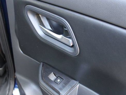 Used 2024 Nissan Rogue SV FWD image 24