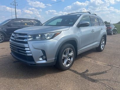 Used 2017 Toyota Highlander Limited Platinum