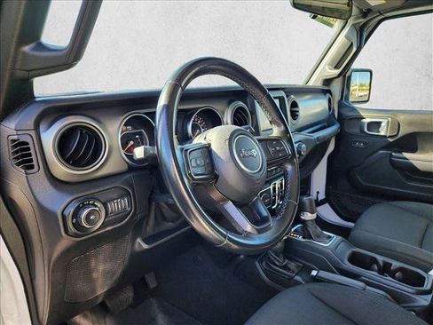 Used 2021 Jeep Wrangler Unlimited Sport AWD/4WD image 10