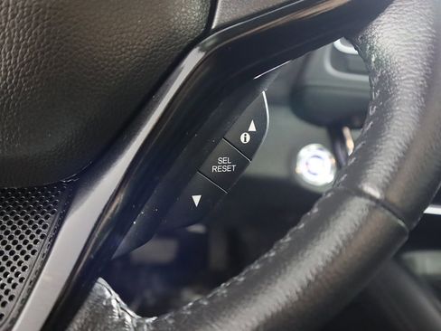 Used 2022 Honda HR-V EX-L image 45