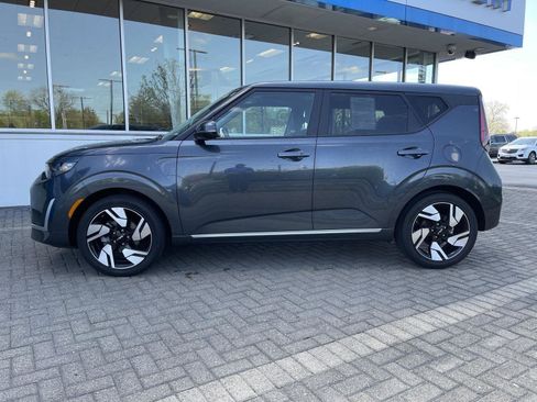 Used 2025 Kia Soul GT-Line FWD image 2