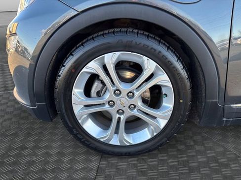 Used 2017 Chevrolet Bolt LT FWD image 14