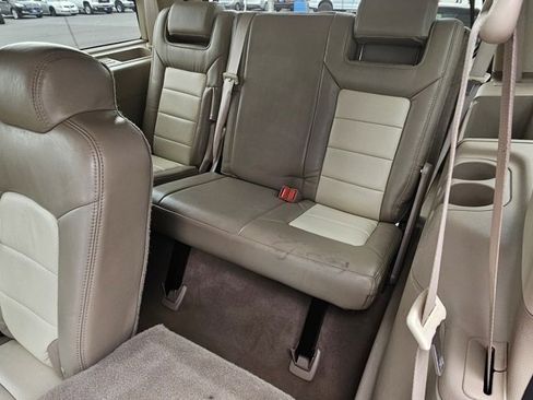 Used 2005 Ford Expedition XLT image 22