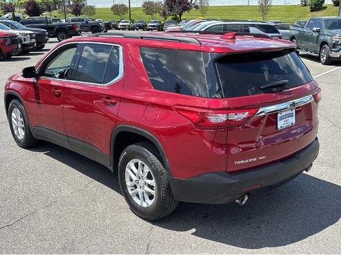 Used 2019 Chevrolet Traverse LT w/ LPO, Black Accent Package AWD/4WD image 21