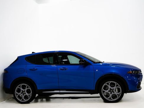 Used 2024 Alfa Romeo Tonale Ti image 5