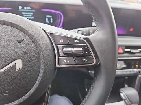 Used 2025 Kia Seltos S image 16