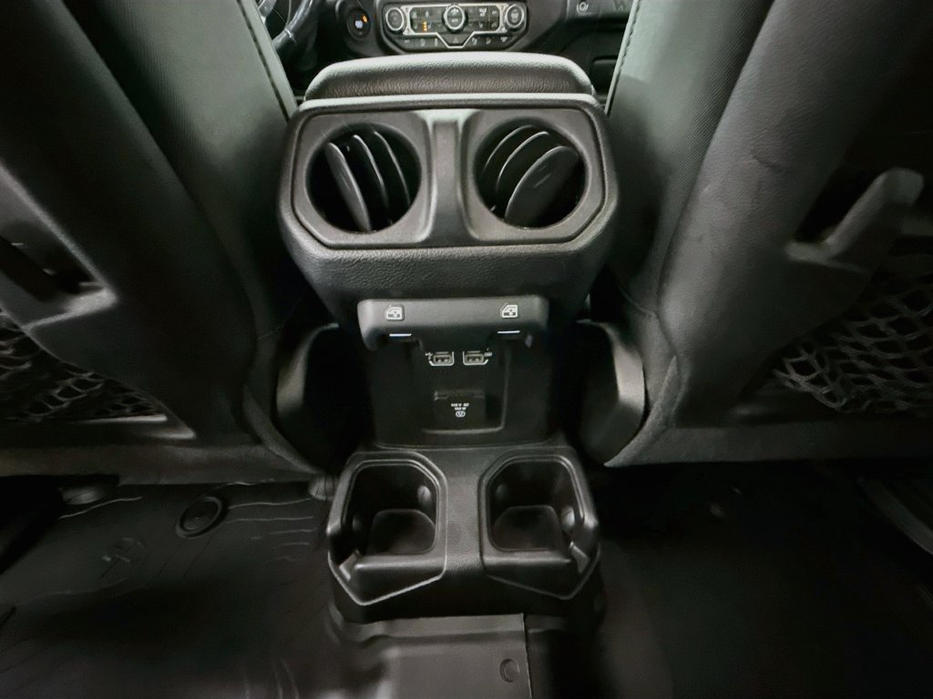 Used 2020 Jeep Wrangler Unlimited Rubicon AWD/4WD image 25