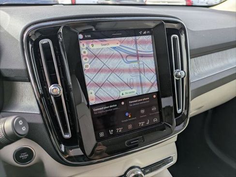 New 2026 Volvo XC40 B5 Plus w/ Protection Package Premier image 9