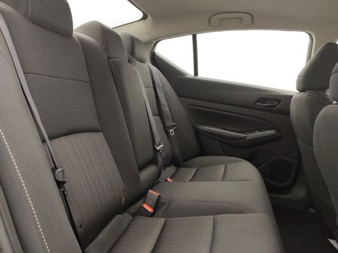 Used 2024 Nissan Altima 2.5 SV image 19