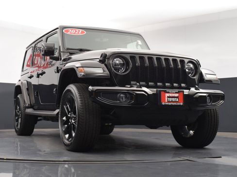 Used 2021 Jeep Wrangler Unlimited Sahara image 33