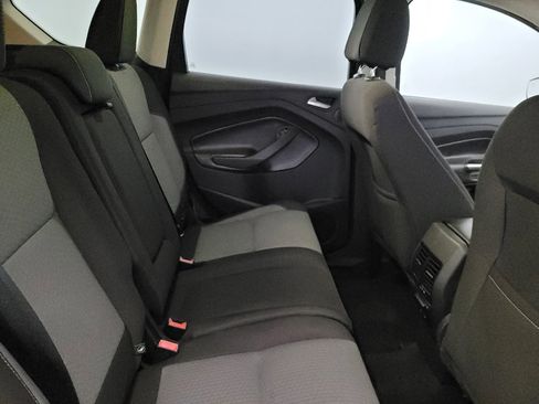Used 2017 Ford Escape SE w/ Equipment Group 201A FWD image 19