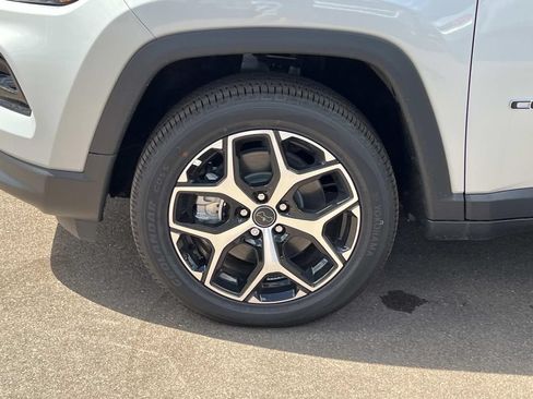 New 2026 Jeep Compass Limited AWD/4WD image 11
