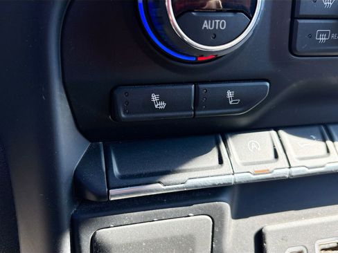 Used 2022 Chevrolet Silverado 1500 LT image 20