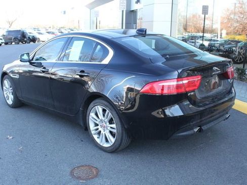 Used 2019 Jaguar XE Prestige image 7