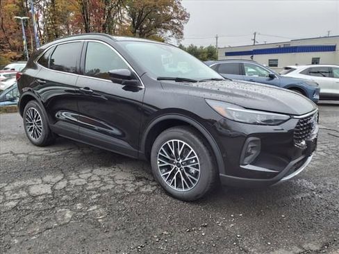 New 2023 Ford Escape SE w/ PHEV Premium Package image 1
