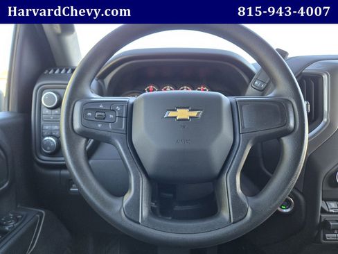 Used 2024 Chevrolet Silverado 2500 Custom w/ Custom Value Package image 18