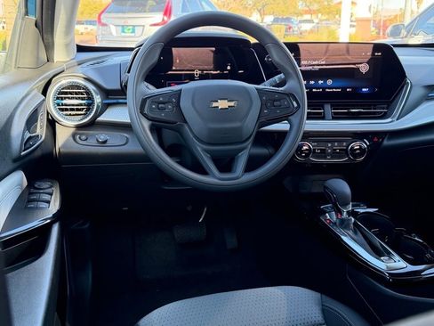 New 2026 Chevrolet Trax LT image 8