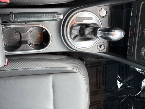 Used 2013 Volkswagen Beetle 2.0T image 14