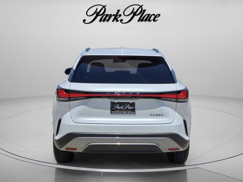 Used 2025 Lexus RX 350 Premium w/ Accessory Package (Z1) FWD image 4