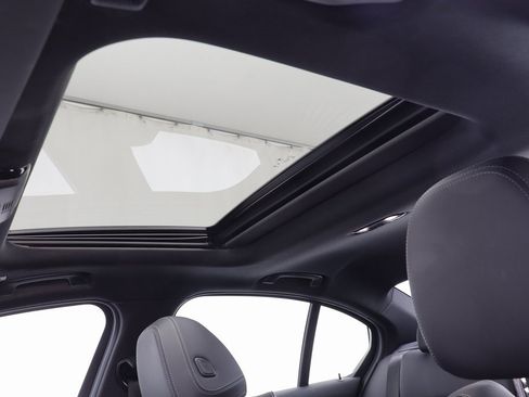 Certified 2025 BMW 330i xDrive Sedan image 14