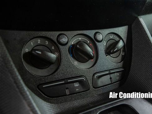 Used 2017 Ford Transit Connect XL image 21