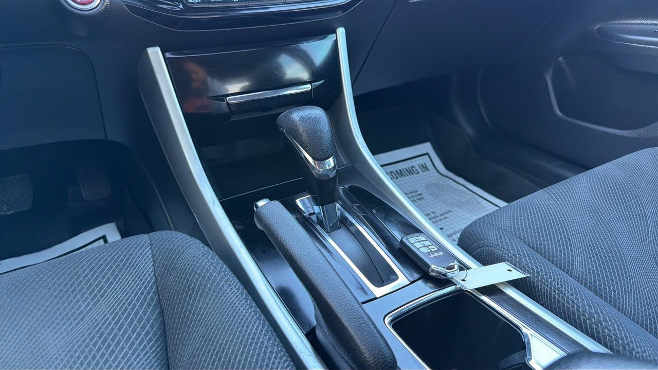 Used 2016 Honda Accord EX image 24