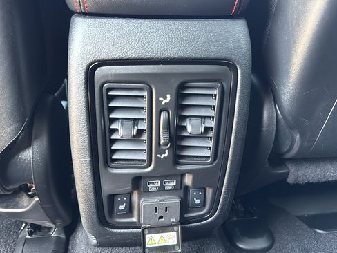 Certified 2025 Dodge Durango GT AWD/4WD image 16