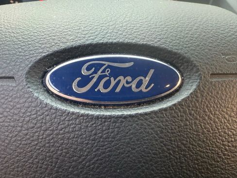 Used 2013 Ford Escape SE image 23