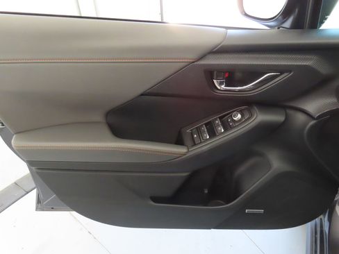 Certified 2025 Subaru Crosstrek 2.5i Limited w/ Crosstrek Mirror Package AWD/4WD image 10
