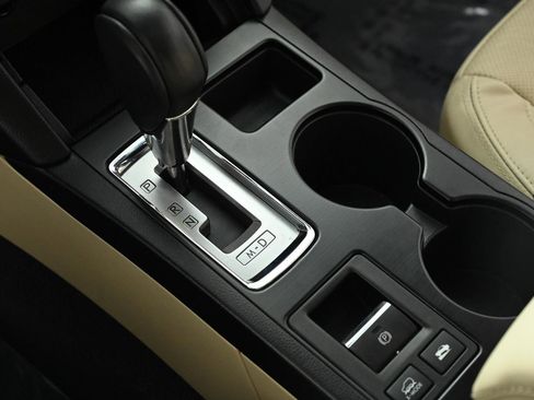 Used 2016 Subaru Outback 2.5i Limited image 17