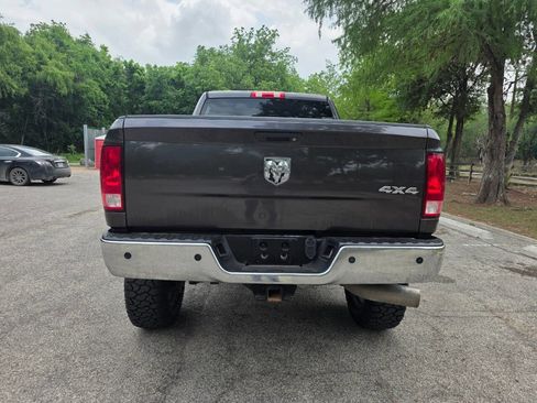 Used 2017 RAM 2500 Tradesman w/ Chrome Appearance Group AWD/4WD image 5