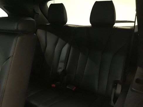 Used 2023 Acura MDX A-Spec image 18