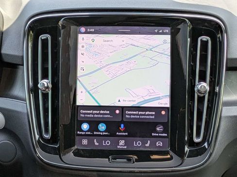 Certified 2023 Volvo C40 Recharge Core AWD/4WD image 18