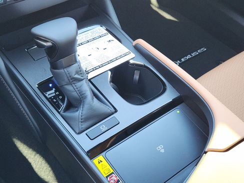 New 2025 Lexus ES 350 w/ Premium Package image 13