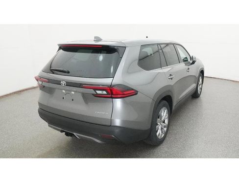 New 2026 Toyota Grand Highlander Limited image 8