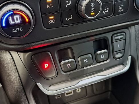 Used 2020 GMC Terrain SLE w/ Driver Convenience Package AWD/4WD image 21