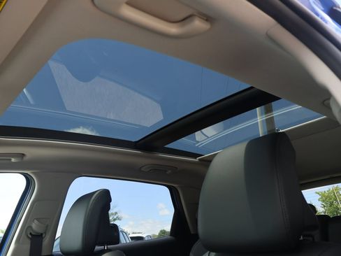 New 2026 Kia Sportage EX w/ EX Panorama Roof Package FWD image 38
