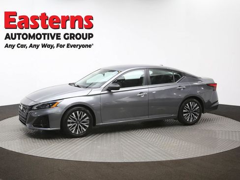 Used 2024 Nissan Altima 2.5 SV image 57