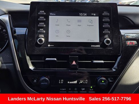 Used 2024 Toyota Camry SE FWD image 19