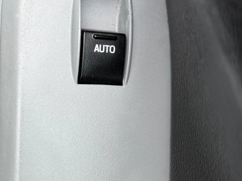 Used 2009 Ford Mustang Premium RWD image 29