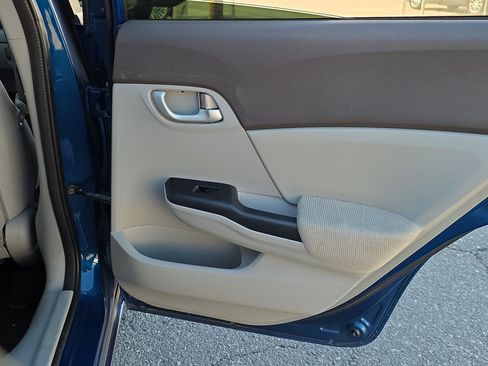 Used 2012 Honda Civic LX image 21