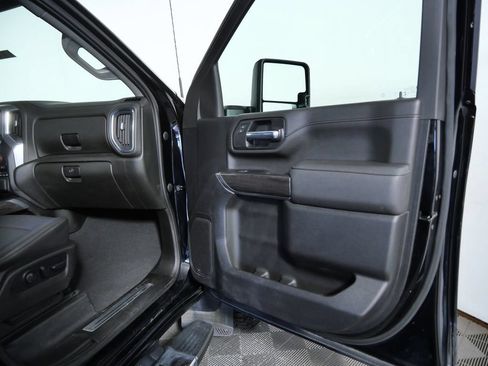 Used 2023 Chevrolet Silverado 2500 LTZ AWD/4WD image 13