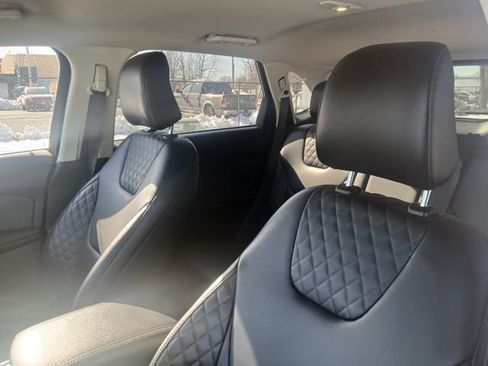 Used 2024 Ford Edge Titanium image 38