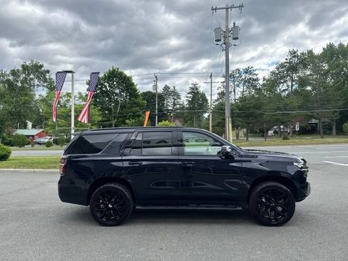 Used 2023 Chevrolet Tahoe Z71 w/ Luxury Package AWD/4WD image 5