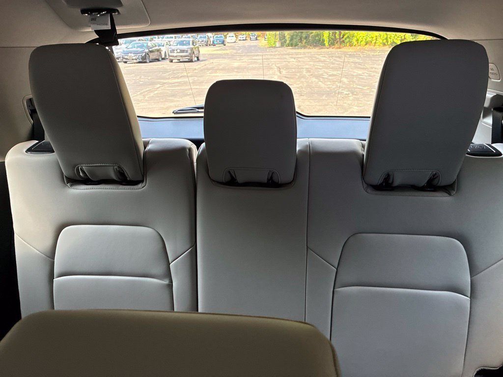 New 2026 Nissan Pathfinder SL AWD/4WD image 30