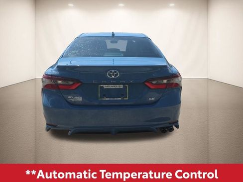 Used 2024 Toyota Camry SE image 5