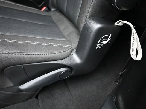 Used 2024 Chrysler Pacifica Touring image 36