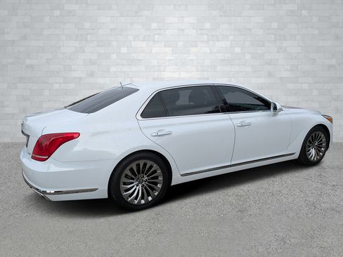 Used 2017 Genesis G90 3.3T Premium image 5